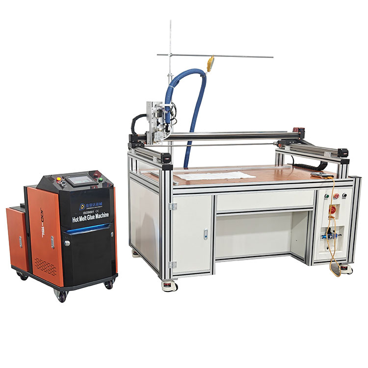 Üç oxlu dispensing maşın